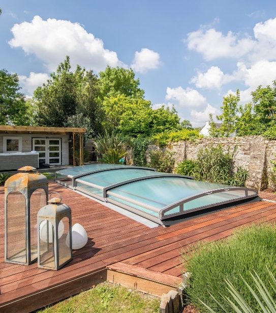 abri de piscine bas