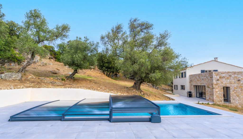Abri de piscine lucio
