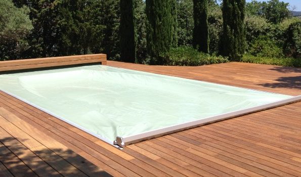 Choisir une bâche pour sa piscine