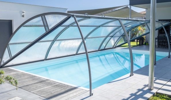 Comment réaliser l’entretien d’une piscine ?