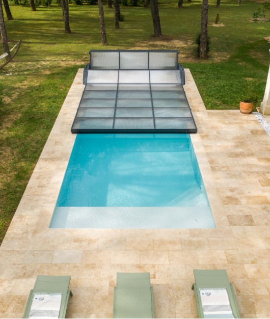 piatto abri de piscine bas