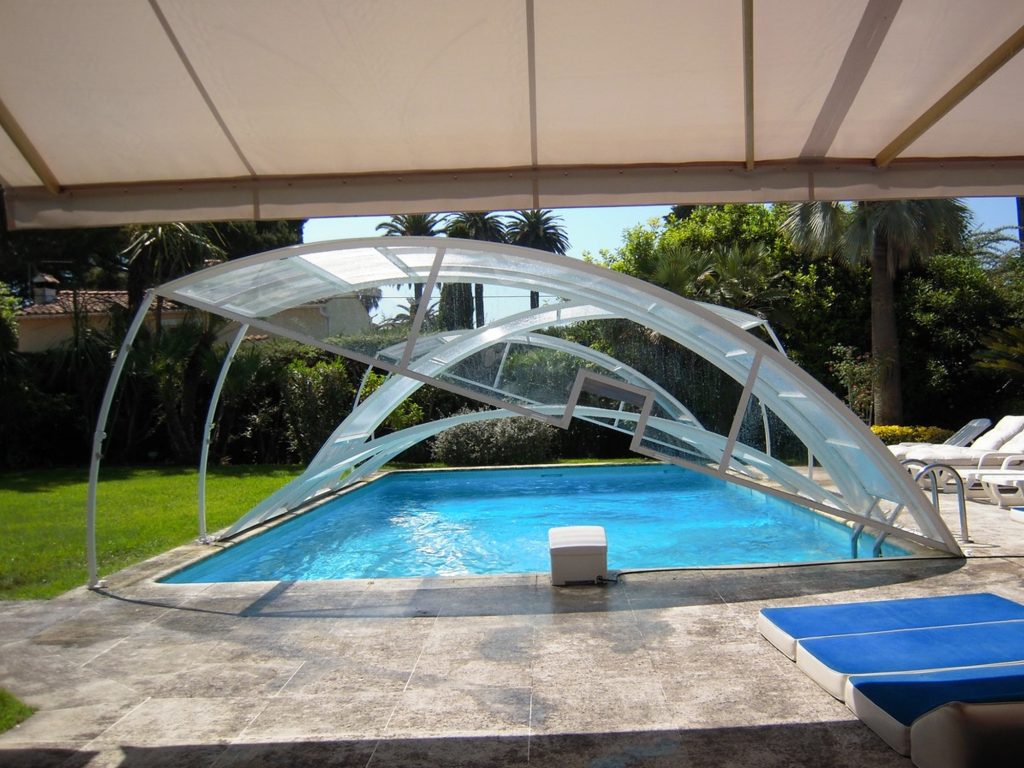 couverture de piscine Abridéal ouvert