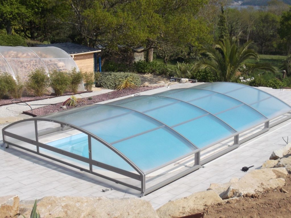 couverture pour piscine bas
