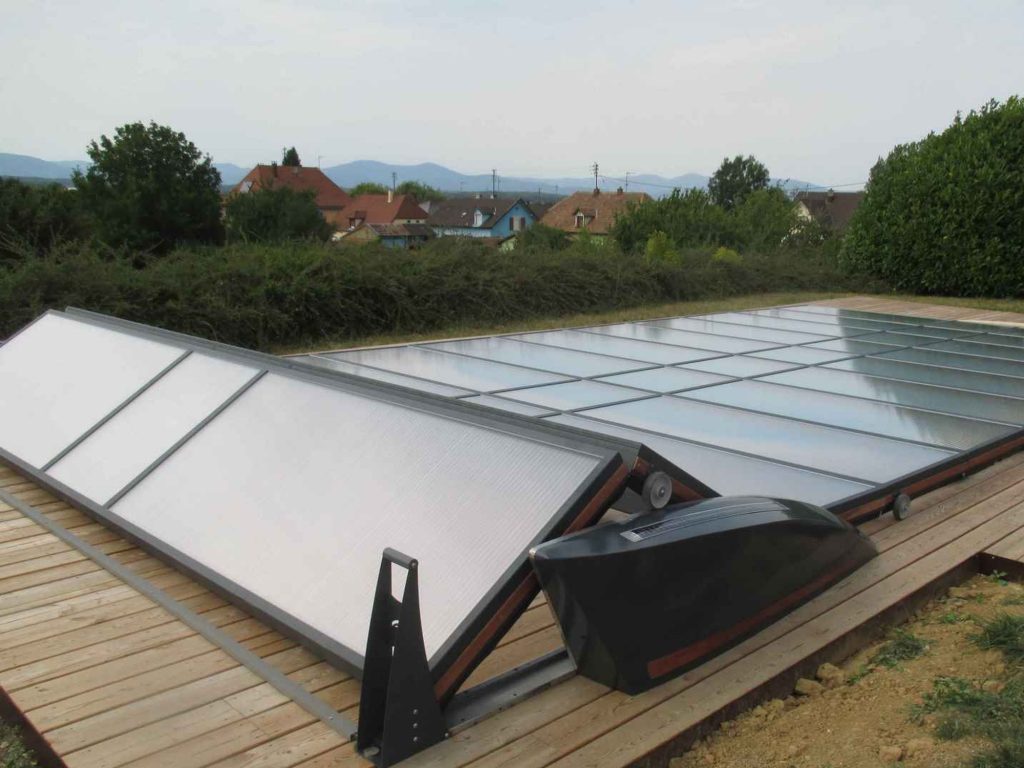 couverture de piscine plat plié