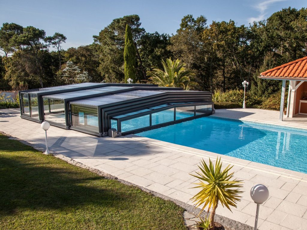 abri pour piscine mi-haut