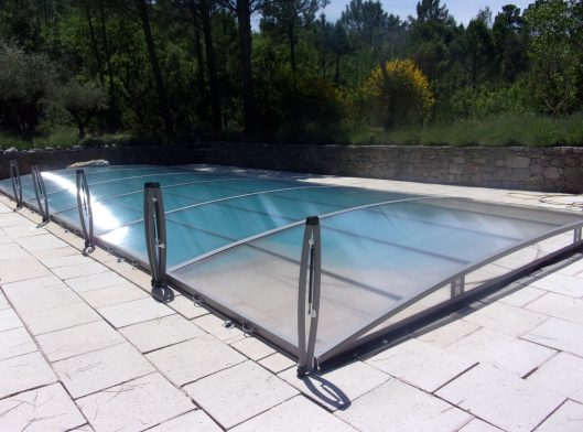 abri pour piscine protection