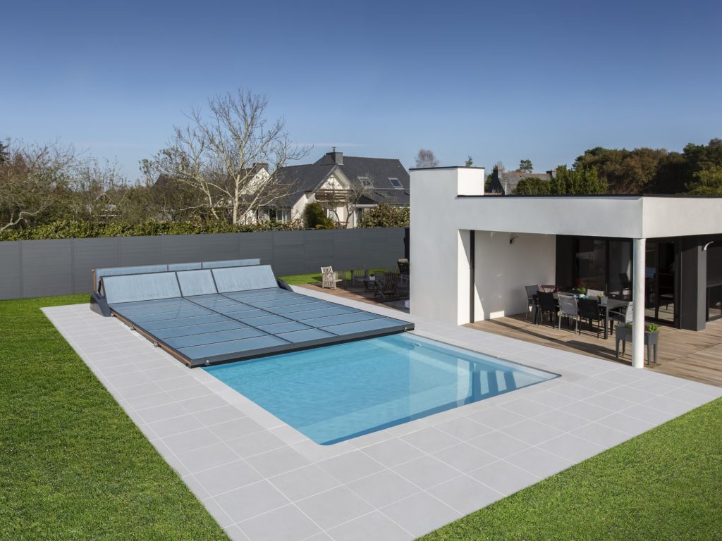 couverture de piscine extra-plat