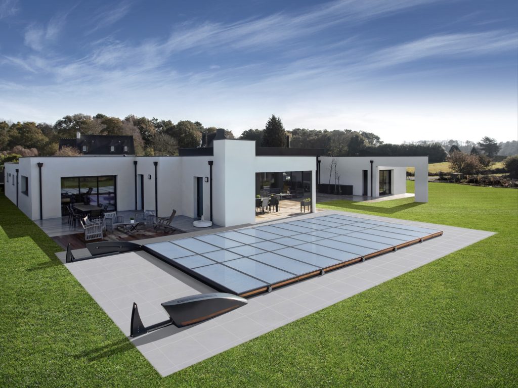Abri de piscine plat