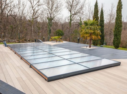 abri de piscine extra-plat motorisé