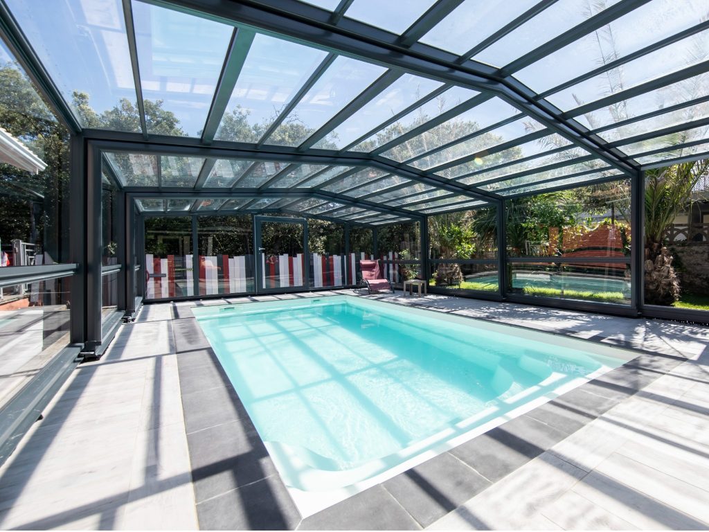 abri de piscine haut
