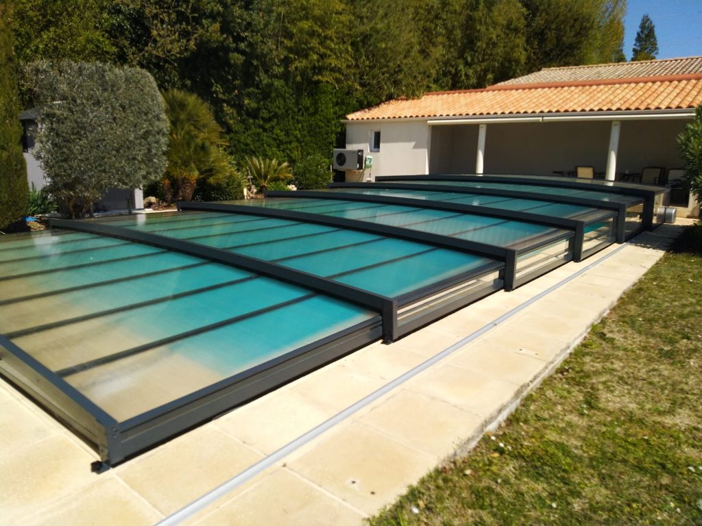 dôme pour piscine bas motorisé