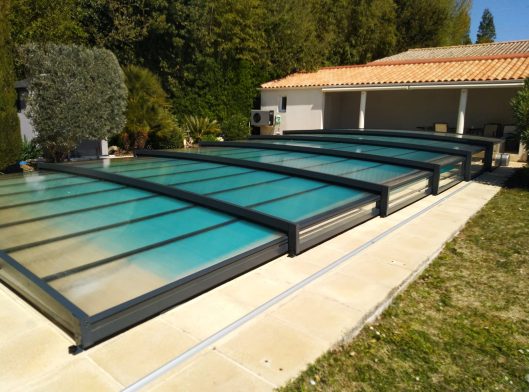 dôme pour piscine bas motorisé