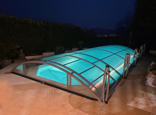 Abri de piscine bas