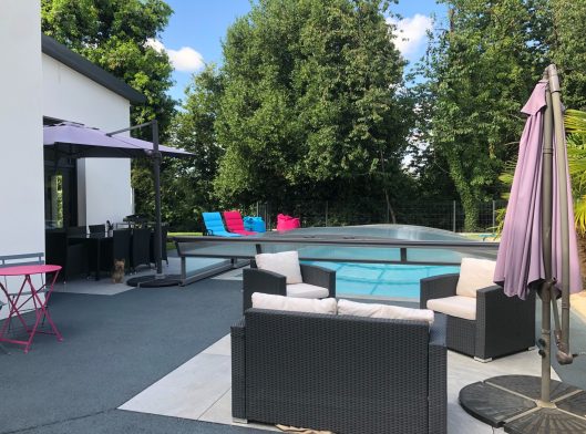 couverture de piscine façade relevable