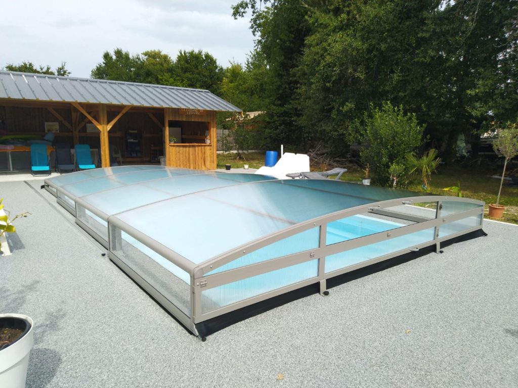 stretto abri de piscine bas
