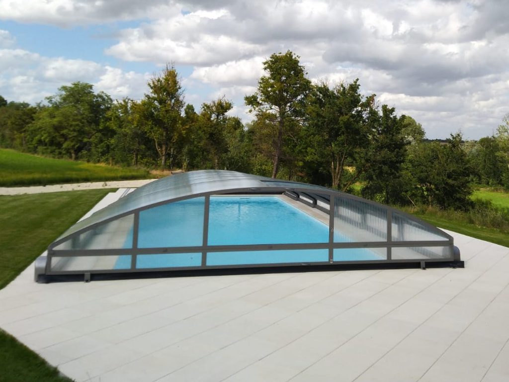 dôme pour piscine bas gris