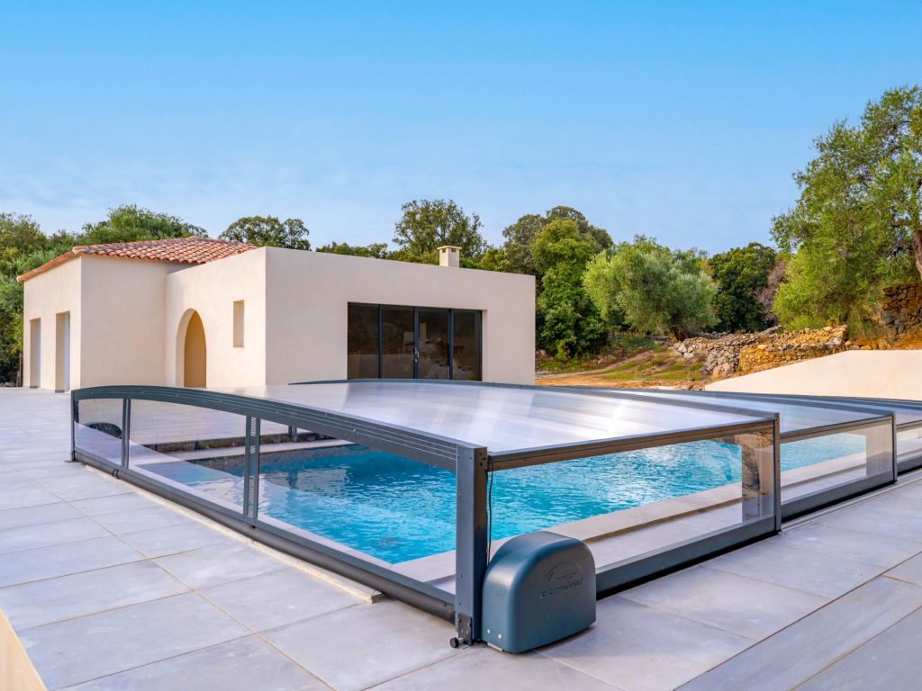 Abri de piscine bas lucio