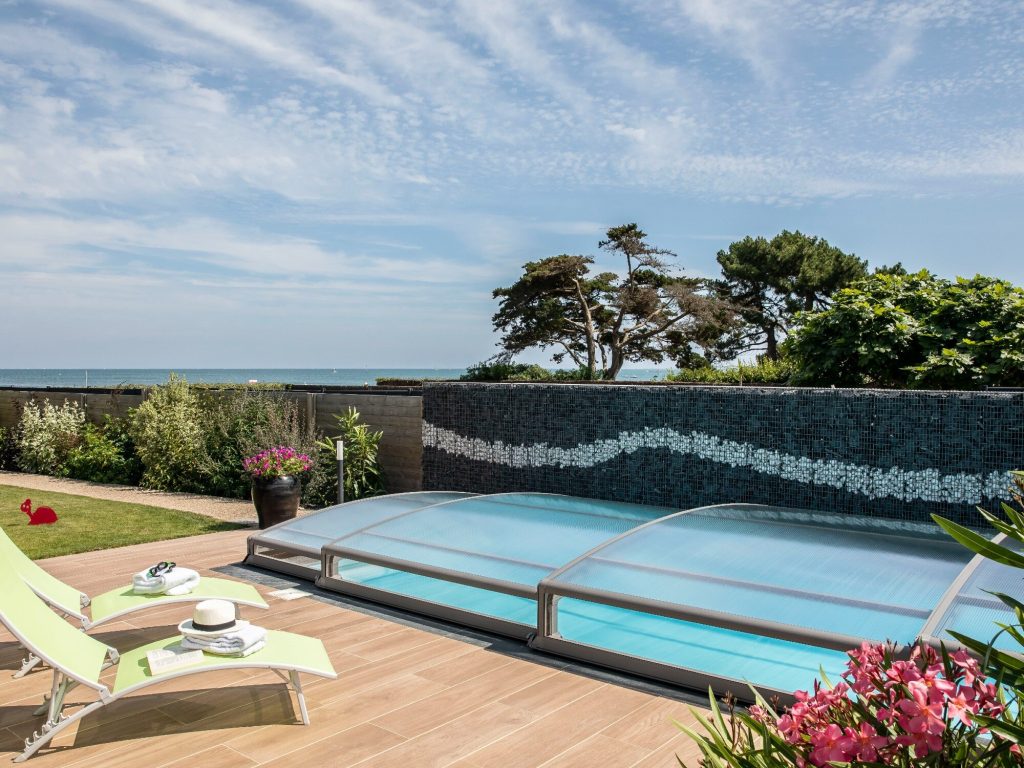Abri de piscine bas stretto