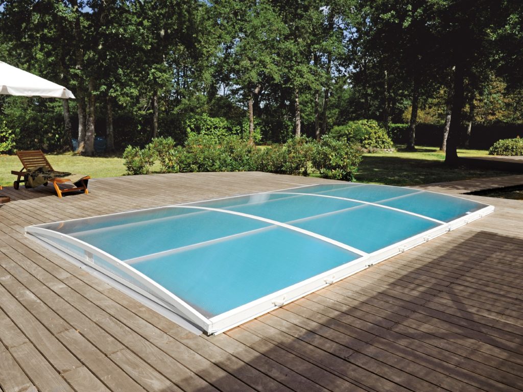 protection plat pour piscine