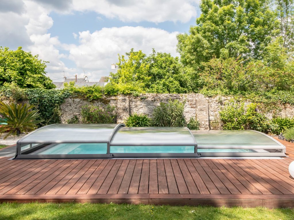 abri de piscine bas stretto