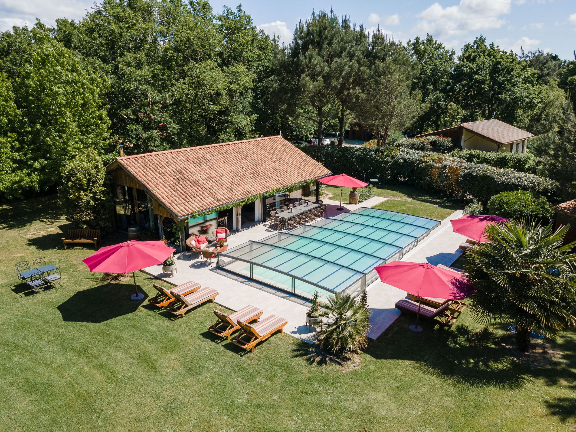 abri piscine bas